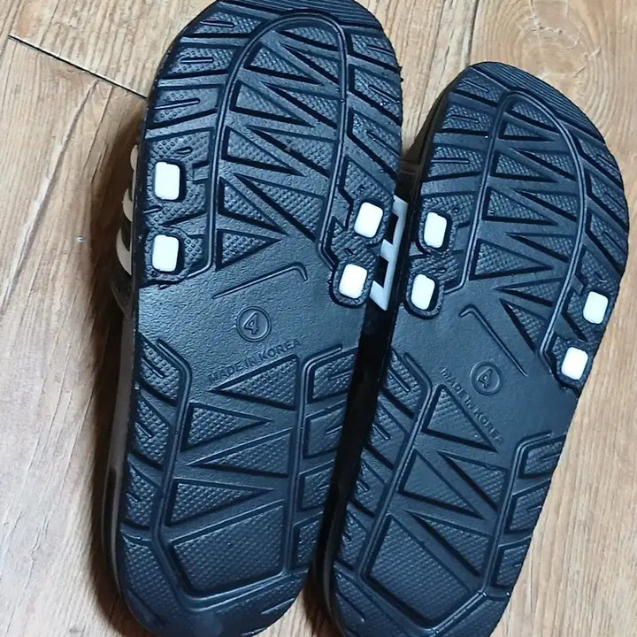 [BUNJANG] EVA Three-Stripe Slippers Black 240 / EVA 삼선 슬리퍼 블랙 240
