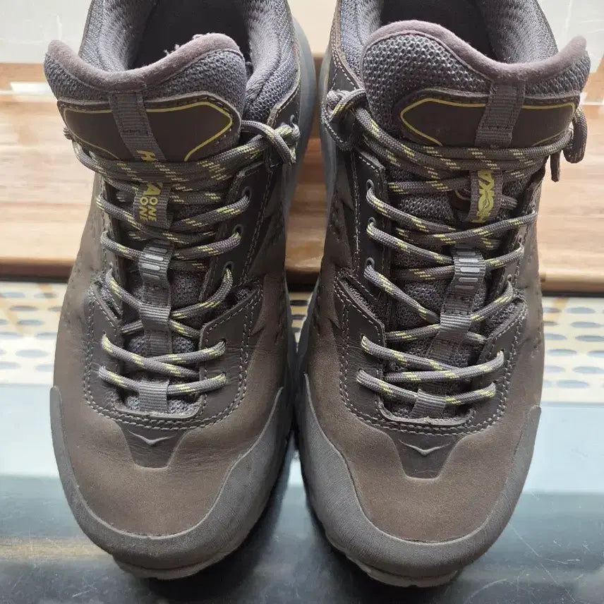 [BUNJANG] Hoka Kaha Low GTX Hiking Boots Charcoal Grey / 호카 카하 로우 GTX 차콜 그레이