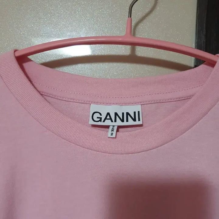 [BUNJANG] GANNI Pink Logo Short Sleeve T-Shirt / GANNI (가니) 핑크 티셔츠