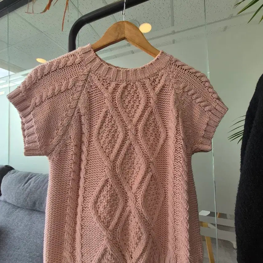 [BUNJANG] MangoPlenty Bona Cable Knit / 망고매니플리즈 보나 케이블 니트
