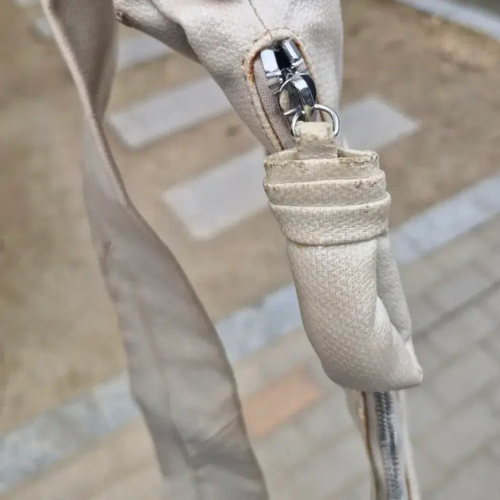 [BUNJANG] Lemaire Croissant Coated Cotton Small Almond Milk / (정품) 르메르 크루아상 코티드 코튼 스몰 아몬드밀크
