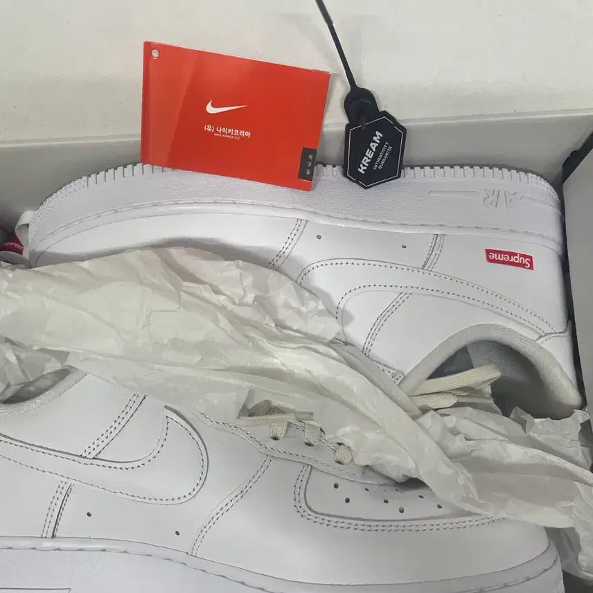 [BUNJANG] Nike x Supreme Air Force 1 Low White (Unworn) / [275] 나이키 x 슈프림 에어포스 화이트 풀박 미사용