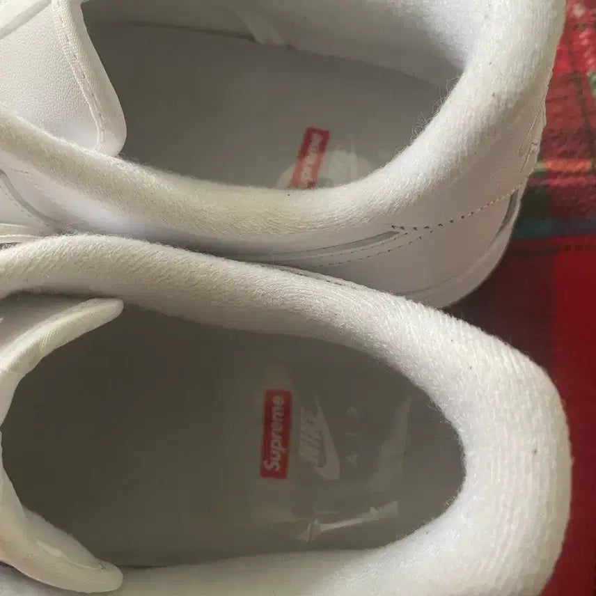 [BUNJANG] Nike x Supreme Air Force 1 Low White (Unworn) / [275] 나이키 x 슈프림 에어포스 화이트 풀박 미사용