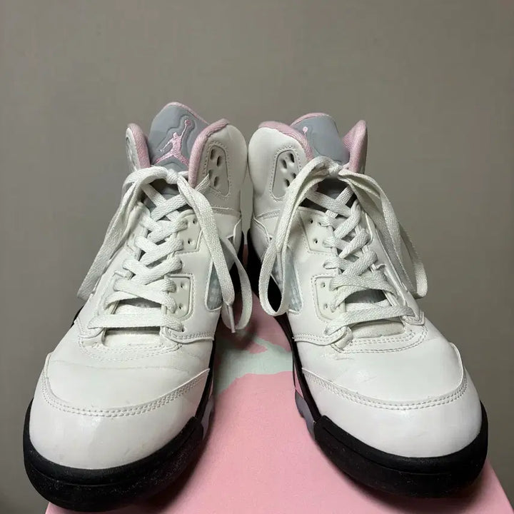 [BUNJANG] Nike Air Jordan 5 Soft Pink/White / [260]나이키 에어조던5 소프트핑크/화이트