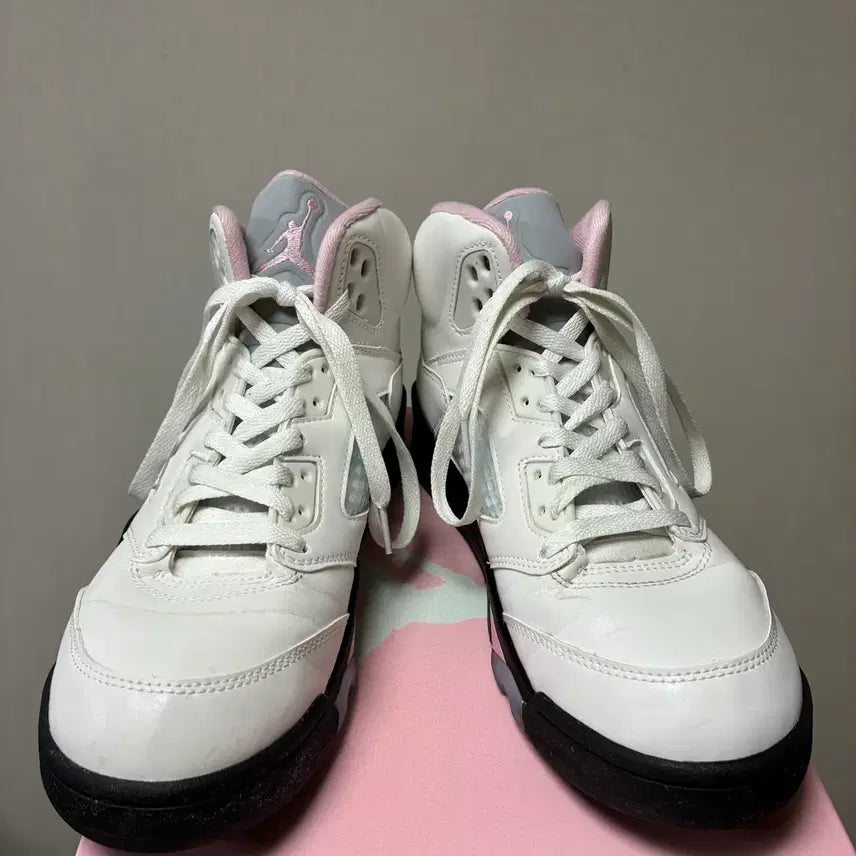 [BUNJANG] Nike Air Jordan 5 Soft Pink/White / [260]나이키 에어조던5 소프트핑크/화이트