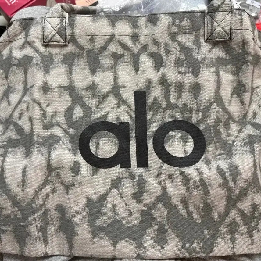[BUNJANG] Alo Yoga Grey Tie-Dye Shopper Tote Bag / 알로 요가 그레이 타이 다이 쇼퍼 토트백