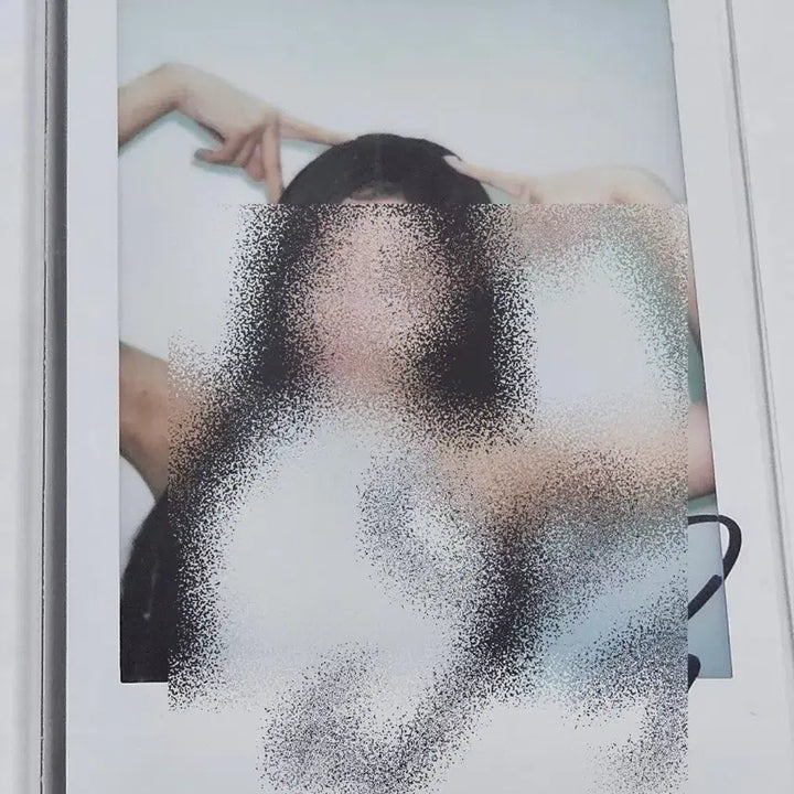 [BUNJANG] ME:IDOL Miyu Signed Polaroid / 메이딘 미유 싸인 폴라로이드