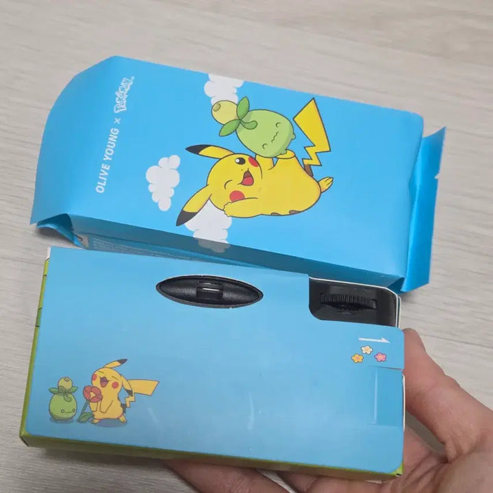 [BUNJANG] Olive Young Pikachu MiniBro Film Camera / 올리브영 포켓몬 피카츄 미니브 필름 카메라