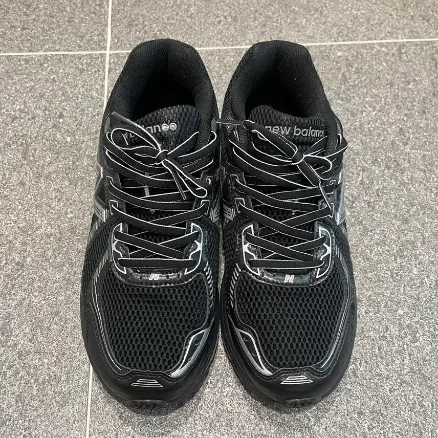 [BUNJANG] New Balance 860 Black Running Shoes (275) / 뉴발란스860 275