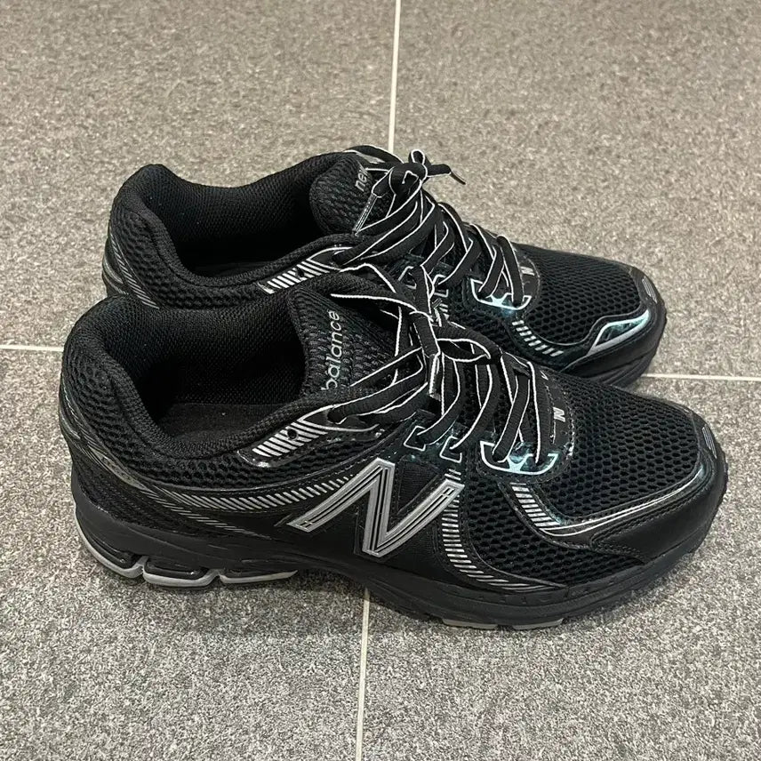 [BUNJANG] New Balance 860 Black Running Shoes (275) / 뉴발란스860 275