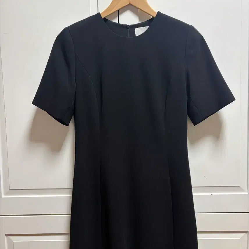 [BUNJANG] Frontrow Black Half-Sleeve Mini Dress XS / 프론트로우 블랙 반팔 미니 원피스 XS