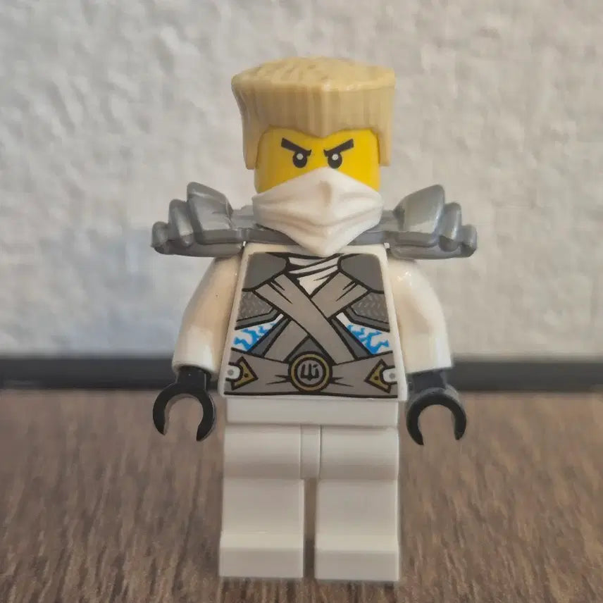 [BUNJANG] LEGO Ninjago Stone Armor Zane Minifigure / 레고 닌자고 스톤아머 쟌 미니피겨