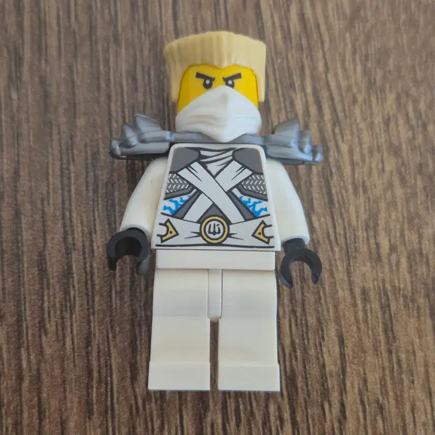 [BUNJANG] LEGO Ninjago Stone Armor Zane Minifigure / 레고 닌자고 스톤아머 쟌 미니피겨