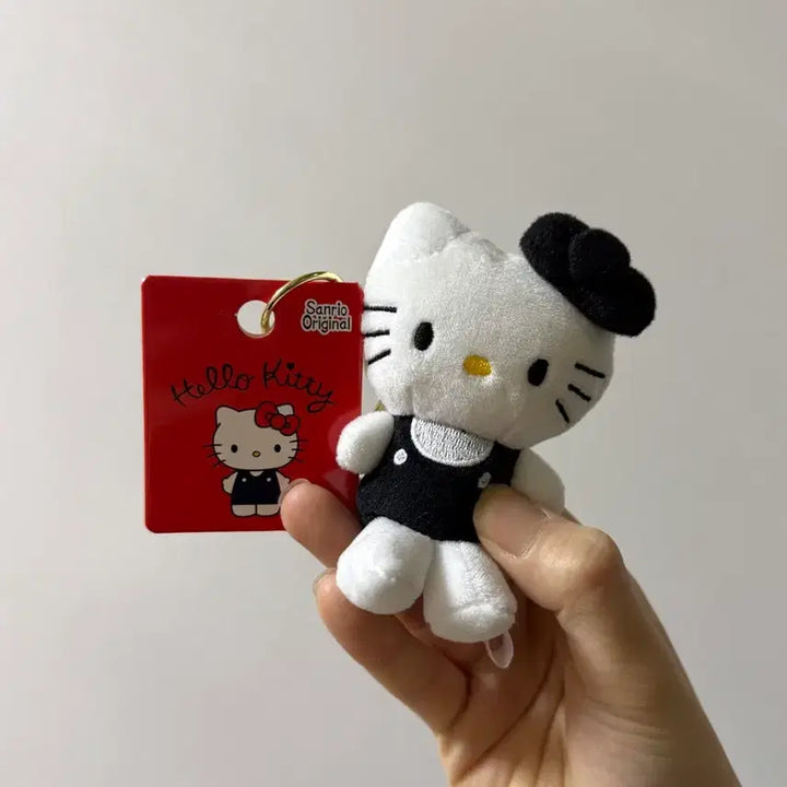[BUNJANG] Hello Kitty Keychain (New) / (새상품, 택O) 헬로키티 키링