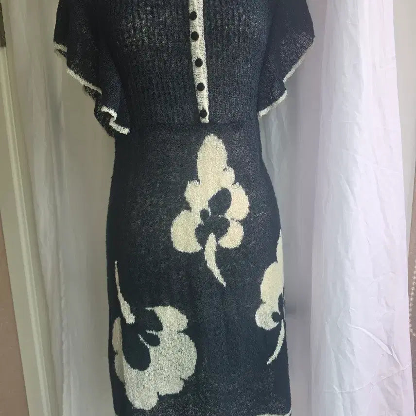 [BUNJANG] BeautecLair Navy Floral Knit Dress / BeautecLair 네이비 플라워 니트 원피스 (일본 브랜드)