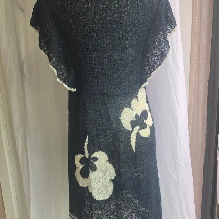 [BUNJANG] BeautecLair Navy Floral Knit Dress / BeautecLair 네이비 플라워 니트 원피스 (일본 브랜드)
