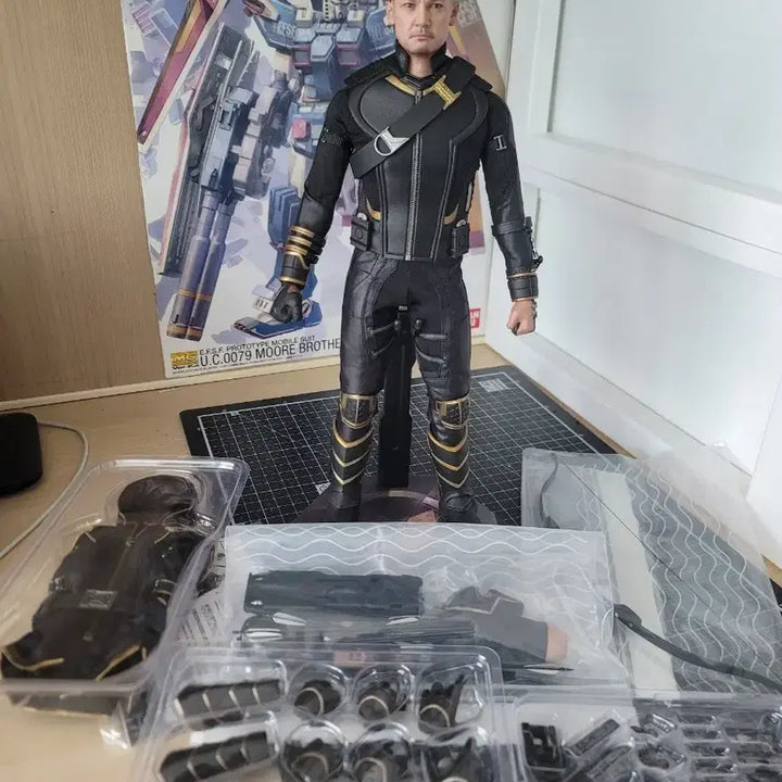 [BUNJANG] Hot Toys Hawkeye Ronin Deluxe Version / 핫토이 호크아이 로닌 디럭스 (박스 X)