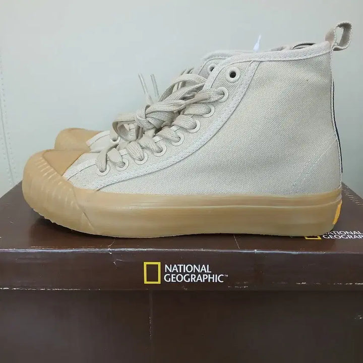 [BUNJANG] National Geographic Canvas High Top Sneakers / 내셔널지오그래픽 캔버스하이 230 새상품