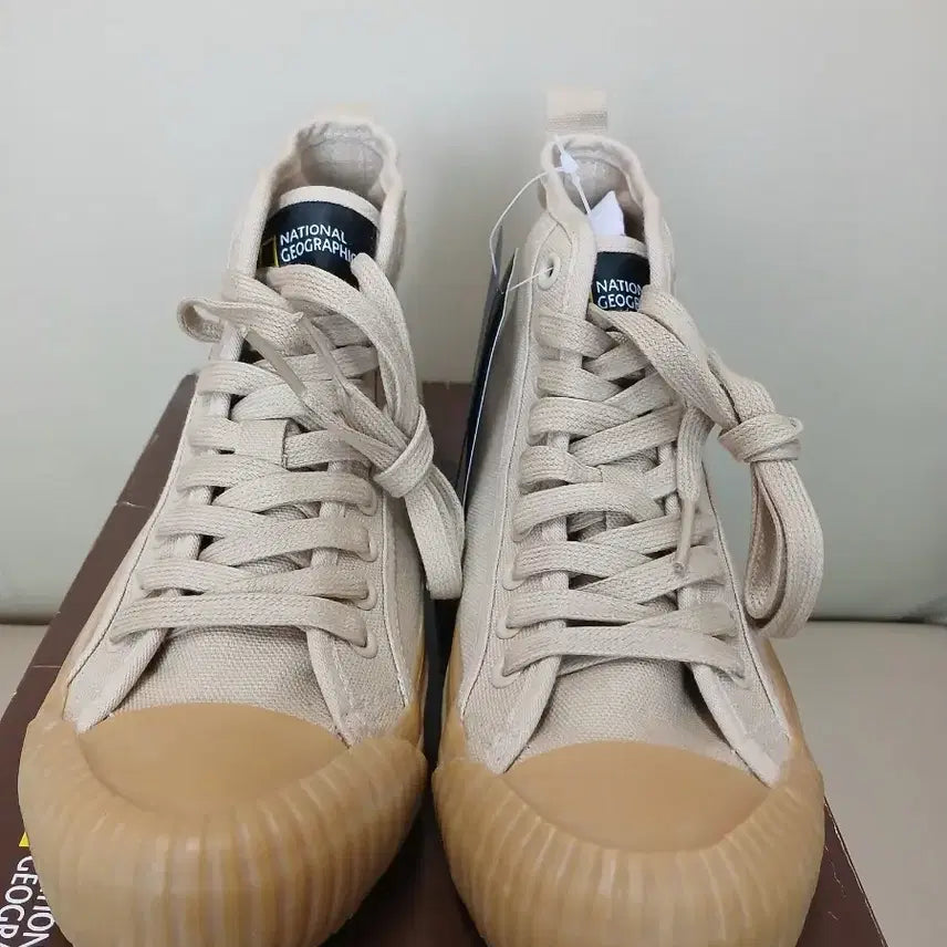 [BUNJANG] National Geographic Canvas High Top Sneakers / 내셔널지오그래픽 캔버스하이 230 새상품
