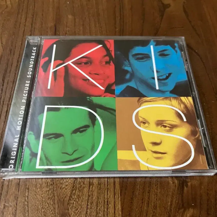 [BUNJANG] Kids OST (1990s Movie Soundtrack) US CD / 90년대 영화 키즈 KIDS OST 영화음악 미국반 CD 시디