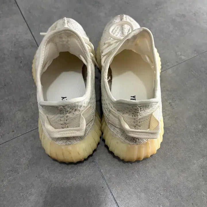 [BUNJANG] Adidas Yeezy Boost 350 V2 Bone 260mm / 아디다스 이지 부스트 350 V2 본 260 사이즈