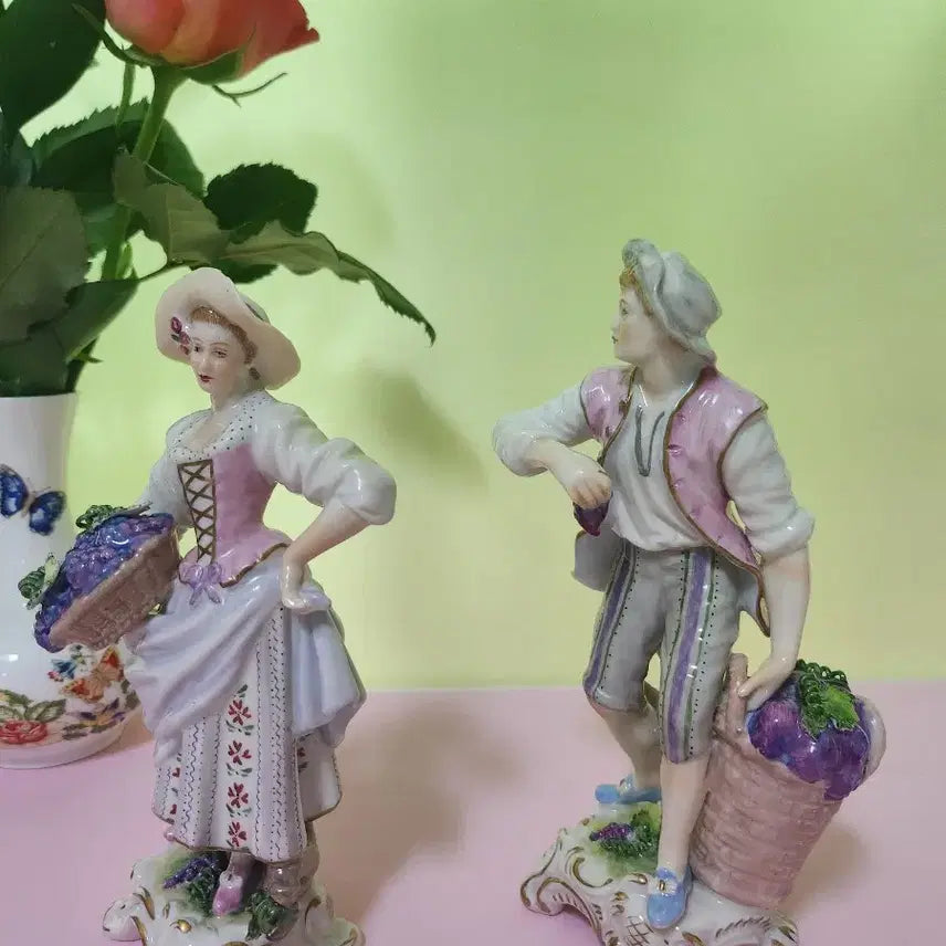 [BUNJANG] Rudolf Kammer Porcelain "Vineyard Lovers" Figurine Set / 드레스덴 루돌프카머 포도밭 연인들