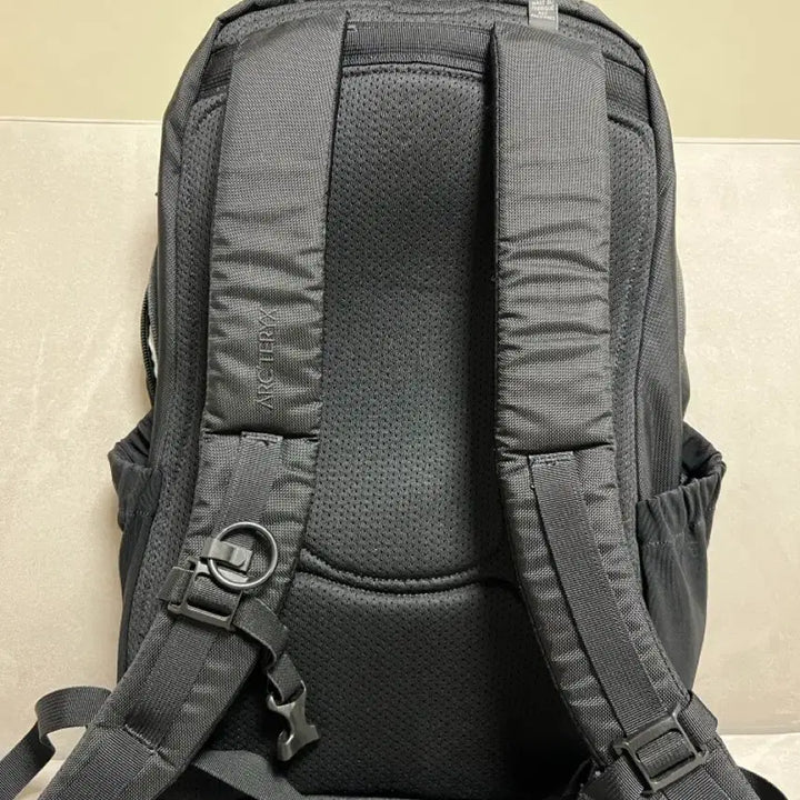 [SOLD OUT] 아크테릭스 맨티스 26 백팩 블랙