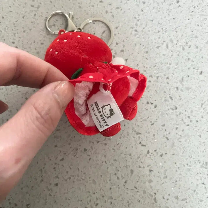 [BUNJANG] Hello Kitty Strawberry Plush Keychain / 헬로키티 딸기 인형 키링