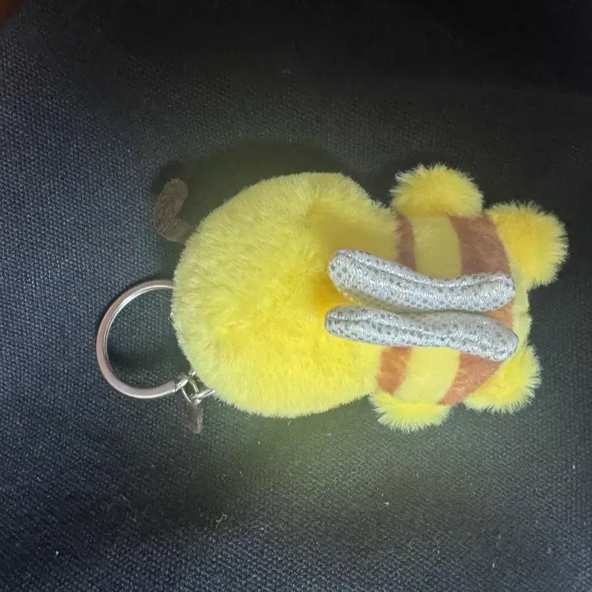[BUNJANG] Yellow Honeybee Plush Keychain / 노란색 꿀벌 인형 키링