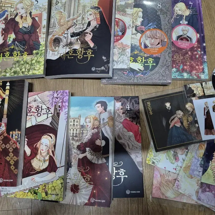 [BUNJANG] The Remarried Empress Complete Manga Set Volumes 1-9 with Bonus Postcards and Photocards / 재혼황후 만화 단행본 1~9  총9권 소장도서+기타특전및포토카드 엽서 등