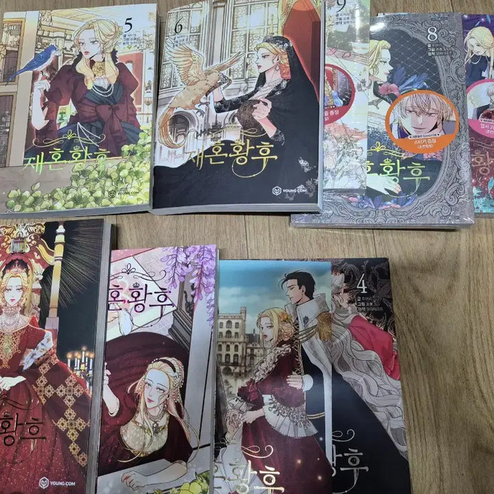 [BUNJANG] The Remarried Empress Complete Manga Set Volumes 1-9 with Bonus Postcards and Photocards / 재혼황후 만화 단행본 1~9  총9권 소장도서+기타특전및포토카드 엽서 등