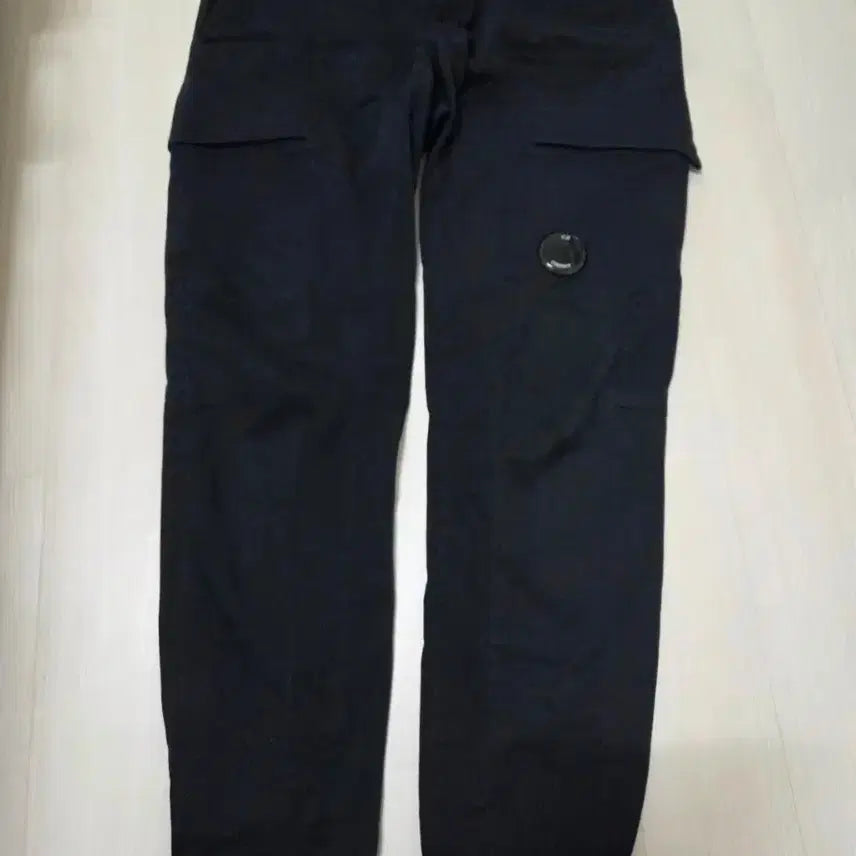 [BUNJANG] CP Company Cargo Pants / CP 컴퍼니 카고 바지  44
