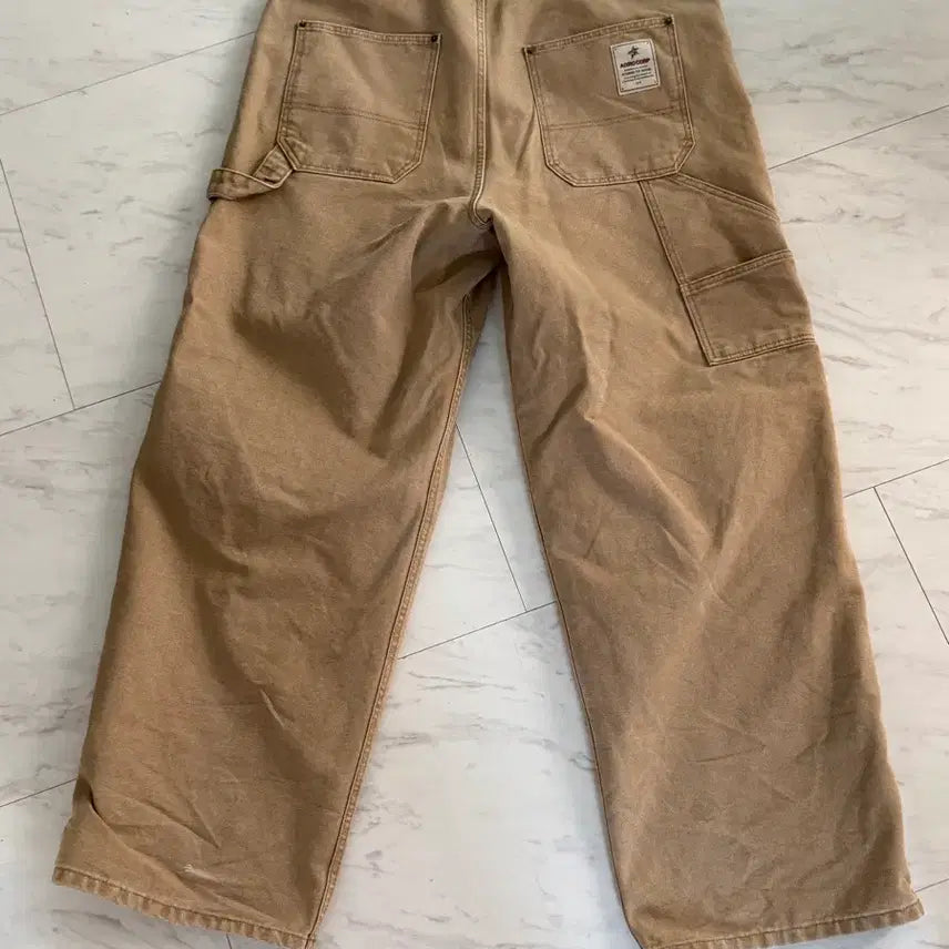 [BUNJANG] Aoiro Cutout Double Knee Pants Tan Size 3 / 아오이로 커티트 더블니 팬츠 탄 2026 3 사이즈 판매
