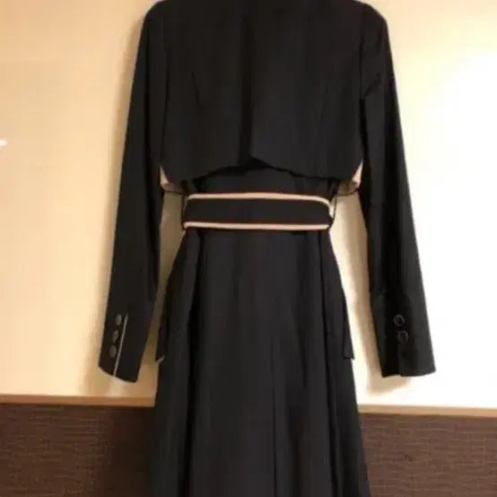 [BUNJANG] Tencel Blend Trench Coat / 라인 트렌치 55