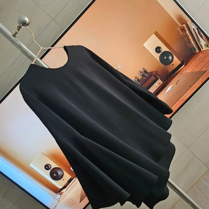 [BUNJANG] Black Blouse / 블랙 블라우스