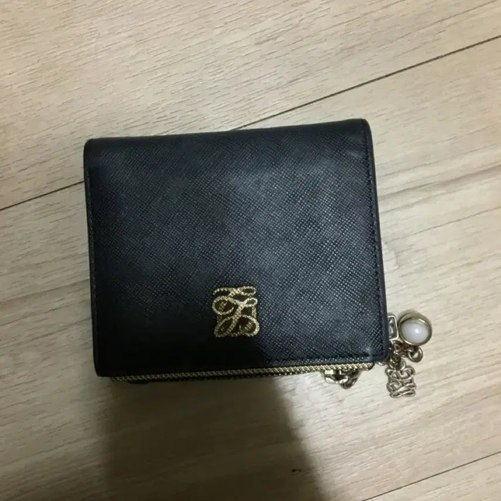 [BUNJANG] Louis Quatorze Bifold Wallet / 루이까또즈 반지갑