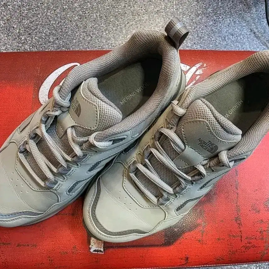 [BUNJANG] The North Face Berkeley Road Walking Shoes 245 / 노스페이스 베르켈리 로드 워킹화 245