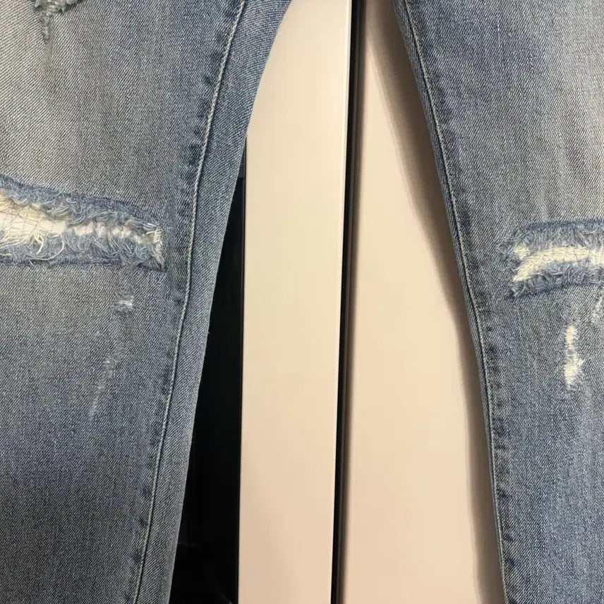 [BUNJANG] Modena Nine Killing Rose Distressed Jeans (Size 30/32) / 모드나인 킬링로즈 디스진 30 (32)
