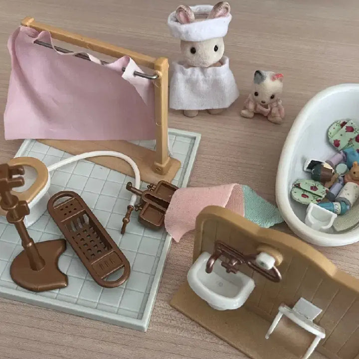 [BUNJANG] Sylvanian Families Old Bathroom Set with Calico Critters / 실바니안 올드 욕실 세트 삼색고양이