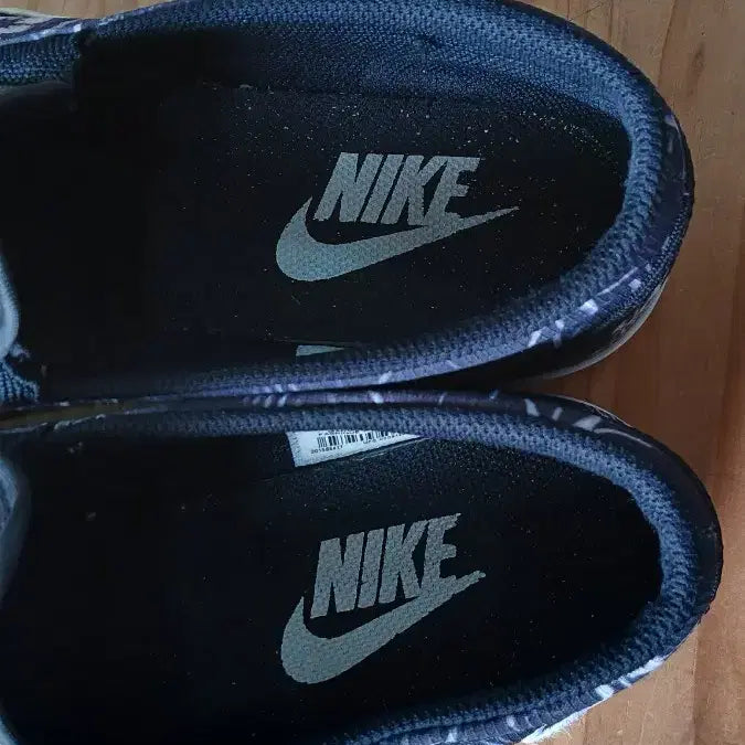 [BUNJANG] Nike Flower Pattern Slip-on Sneakers Size 270 / 나이키 플라워 패턴 슬립온 운동화 270사이즈