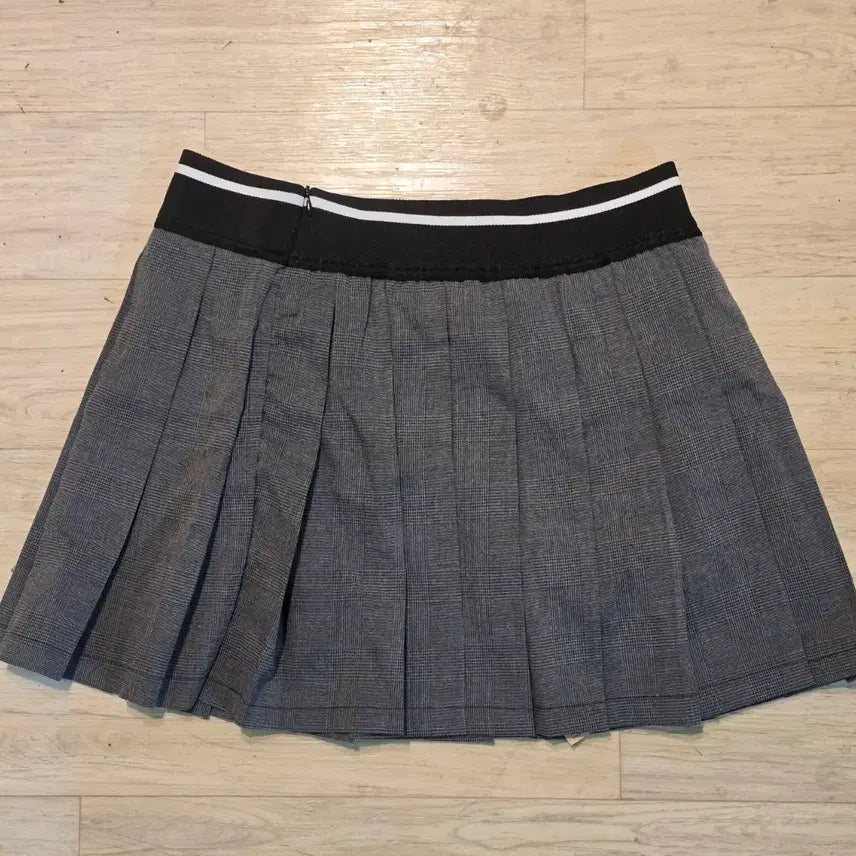 [BUNJANG] Miu Miu Mini Skirt / 미우미우 스커트