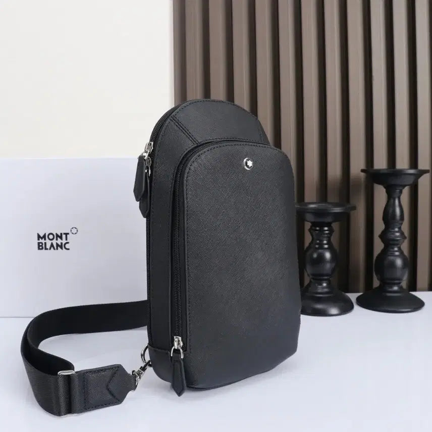 [BUNJANG] Montblanc Black Leather Sling Bag / 몽블랑 블랙 레더 슬링백