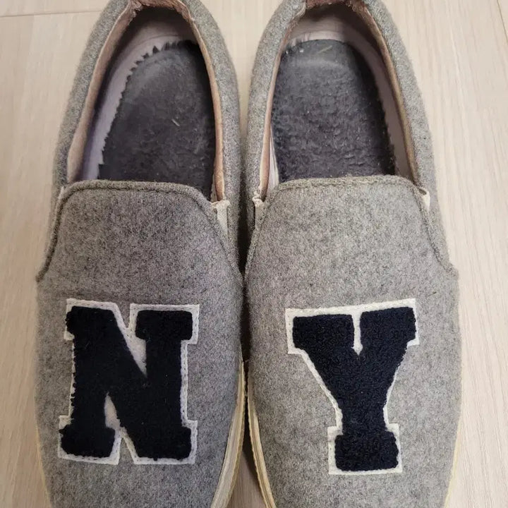 [BUNJANG] Joshua Sanders x Manuel Barceló Sneakers (235mm) / 조슈아샌더스 NY 슬립온 235mm 마누엘바로셀로스니커즈 235백화점정품