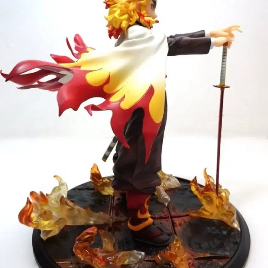 [BUNJANG] Aniplex Rengoku Kyojuro 1/8 Scale Figure / 귀멸의 칼날 애니플렉스 렌고쿠 쿄쥬로 1/8 피규어