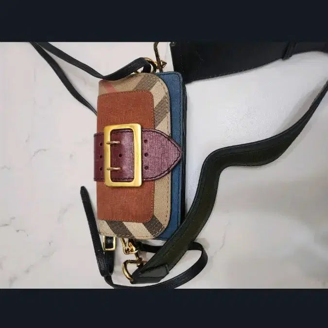 [BUNJANG] Burberry Leather Clutch Bag / 버버리
