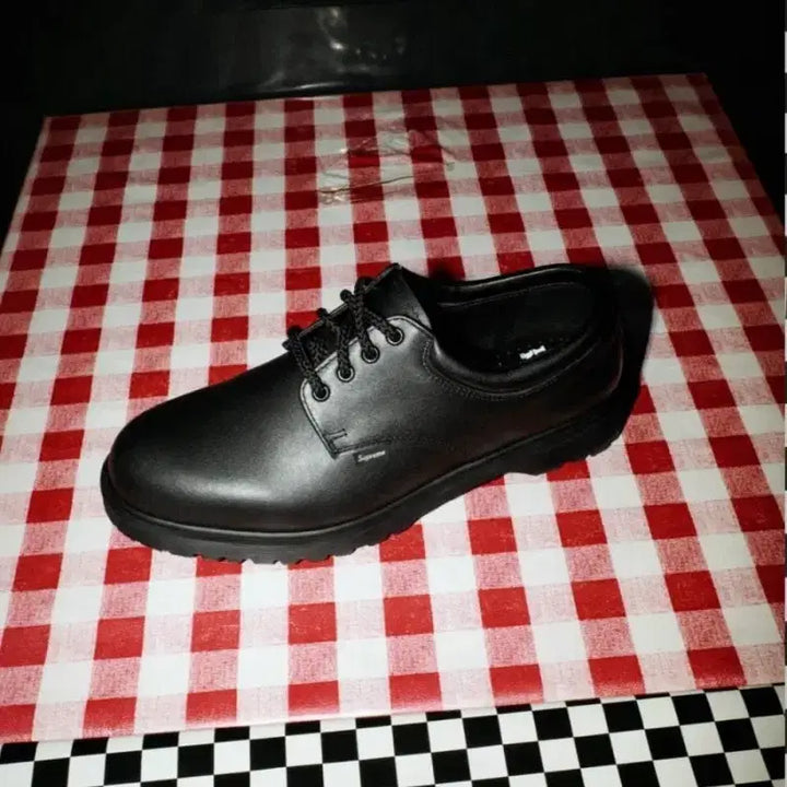 [BUNJANG] Dr. Martens x Supreme Postal Supreme 4 Black Boots (US Size 8) / 닥터마틴X슈프림  포스탈 슈프림4  블랙 260