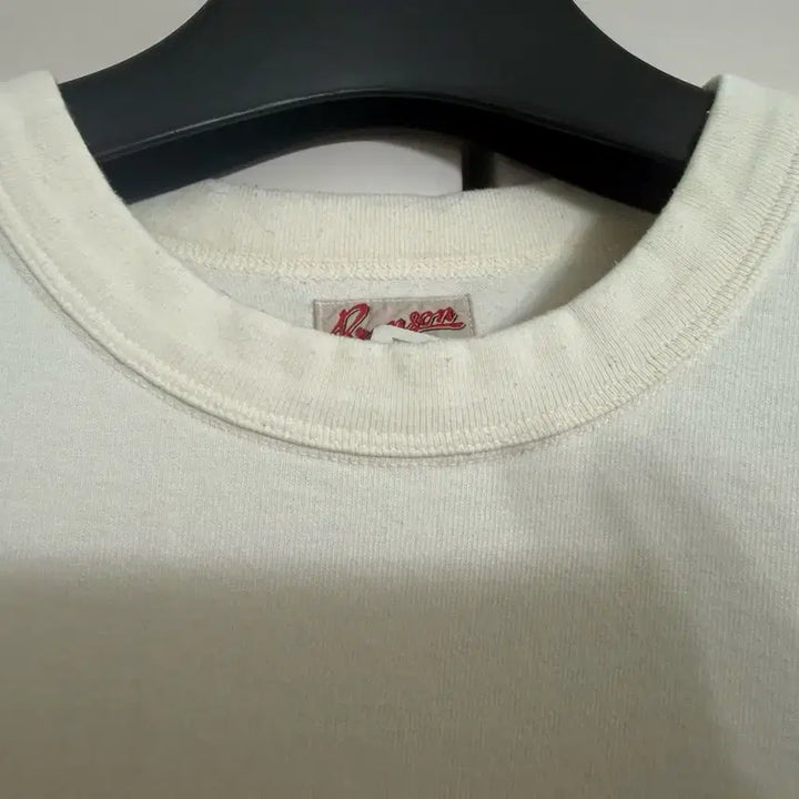 [BUNJANG] Bronson Light Beige Short Sleeve T-Shirt (L) / 브론슨 연한 베이지 반팔 티셔츠 라지 L