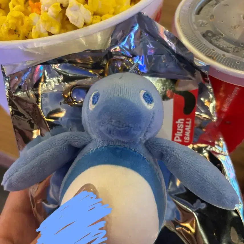 [BUNJANG] CGV Pingu Blue Plush Keychain / CGV 핑구 블루 인형 키링(판매/그린교환)