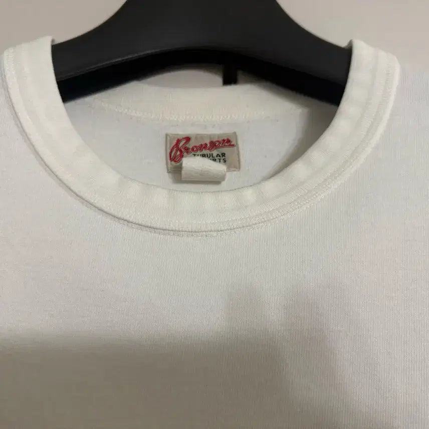 [BUNJANG] Bronson White T-Shirt Medium / 브론슨 화이트 반팔 티셔츠 미디엄 m