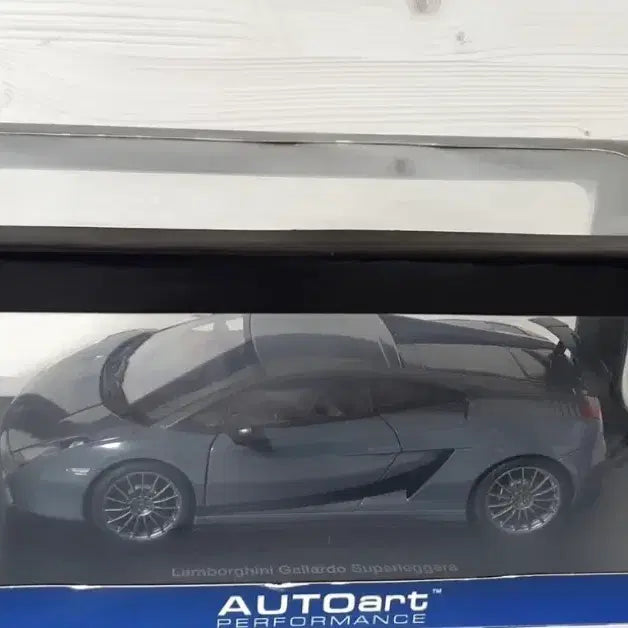 [BUNJANG] Autoart Gallardo Superleggera 1:18 Scale / 오토아트 가야르도 슈퍼레제라 1:18(s급 풀박)